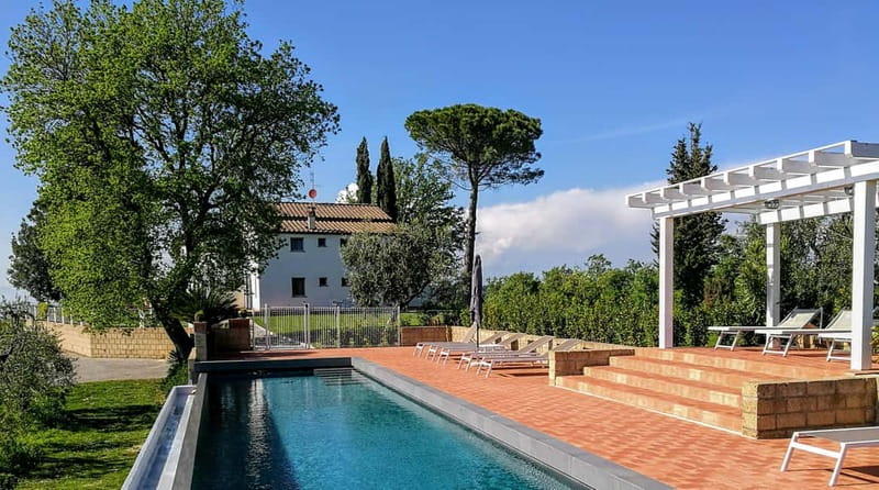 From Florence: Cooking Experience at hilltop farm in Tuscany - Choosing between a walk and the infinity pool