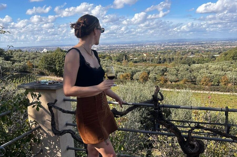 From Rome: Half-Day Frascati Wine Tour with Farmhouse Lunch - Three wines, olive oil, and a proper meal