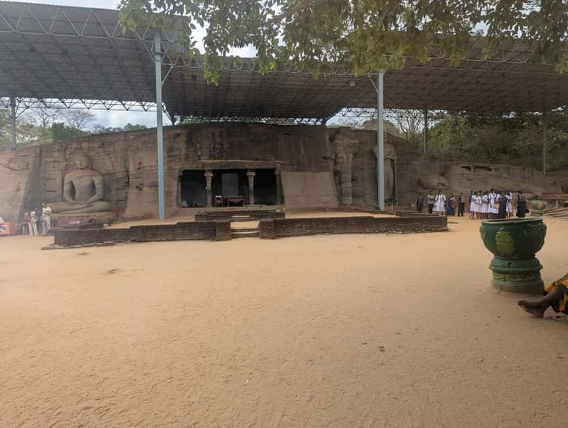 From Sigiriya:Polonnaruwa Day Tour with Farmers lunch - Lankathilaka Image House and medieval design