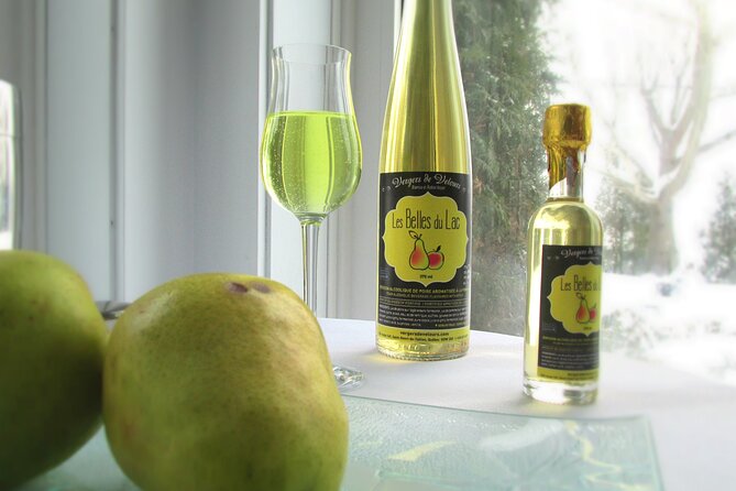 Fruit alcohol tasting + Velvet Orchards audio tour - Four Nordic berry spirits, served with a sense of place