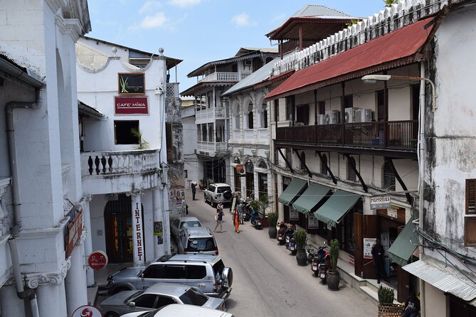 Full-Day Private Stone Town +Spice Farm and Prison Island Tour - Stone Town begins with old buildings and busy lanes