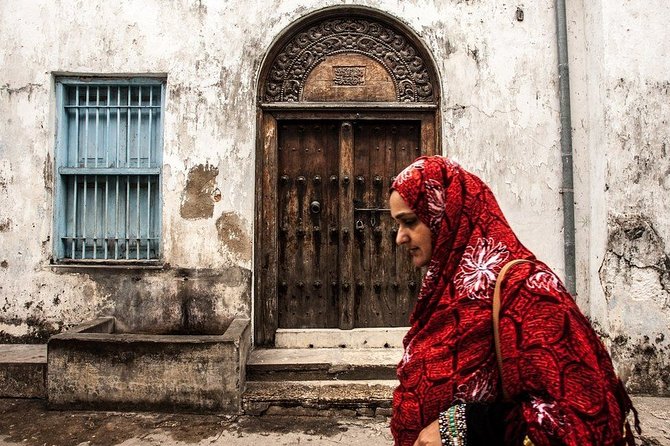 Full-Day Private Stone Town +Spice Farm and Prison Island Tour - What the day costs, and what it leaves out