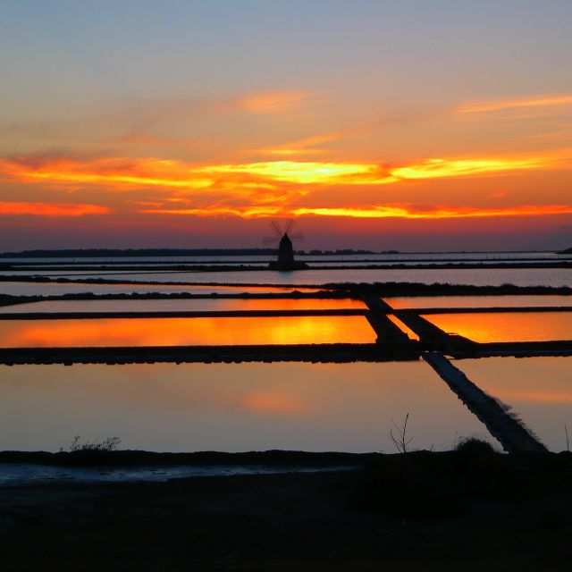 Guided tour of the Marsala Salt Pans and salt harvesting - Beginning inside the Infersa Mill