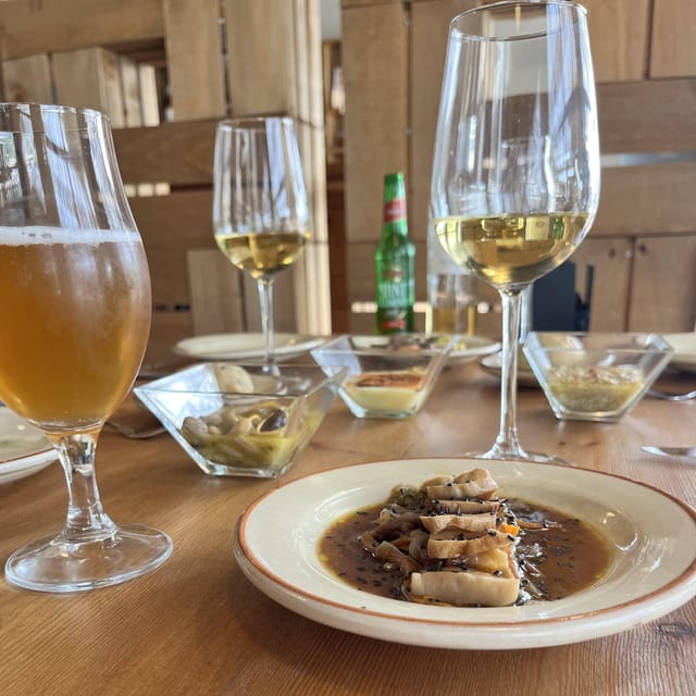 GUIDED TOUR + TASTE IN A MUSHROOM FARM - From laboratory to production rooms