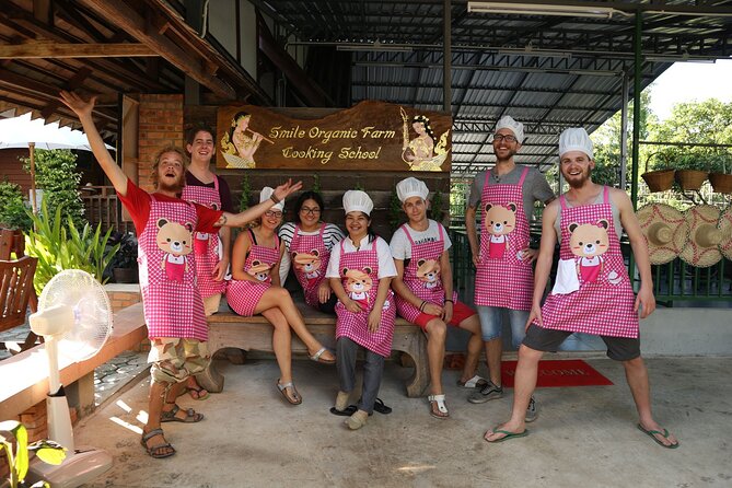 Half-Day Thai Cooking Class at Organic Farm in Chiang Mai - From Chiang Mai hotel to the local market
