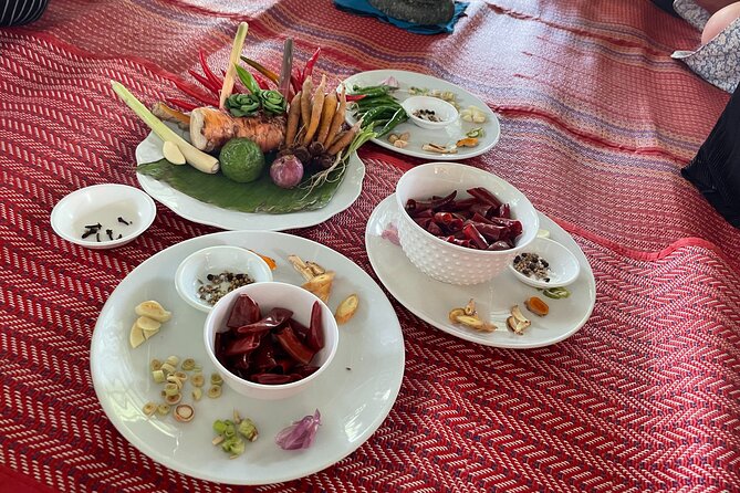 Half-Day Thai Cooking Class at Organic Farm in Chiang Mai - The guides keep the class moving