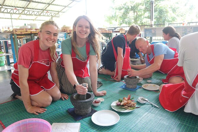 Half-Day Thai Cooking Class at Organic Farm in Chiang Mai - Vegetarian, vegan, and spice choices