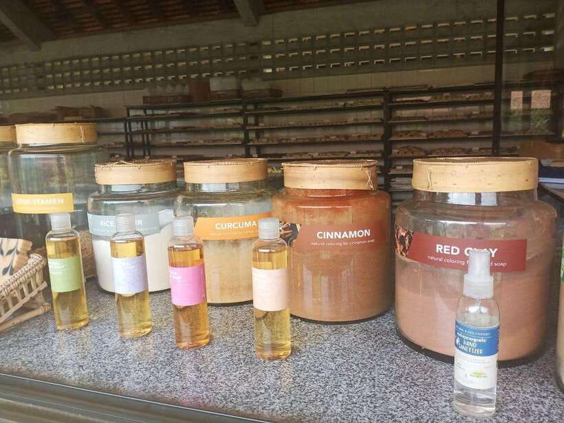 Half Day Trip: Silk Farm, Satcha, and Senteur d'Angkor Tour - Artisan dAngkor and the final workshop visit