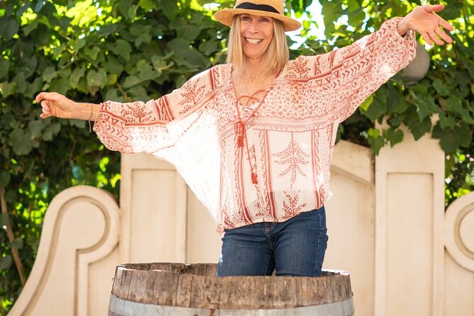 Harvest Like a Local: Grape Stomping with Wine Pairing Lunch - Key points to know before you book