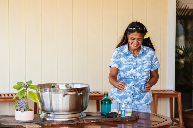 Hawaiian Salt Farm Tour in Kona - The tasting makes the lesson click