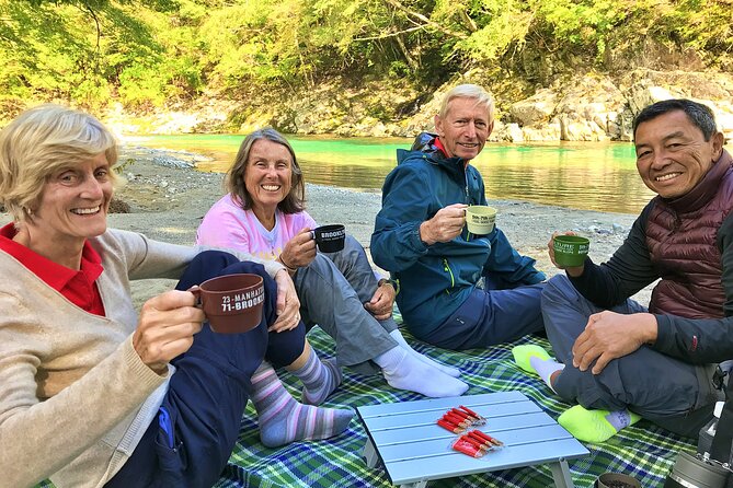 Hida Private E-Bike Tour with Premium Lunch and Farm Experience - What the private format changes
