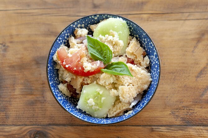 Horseback riding in Montepulciano Tuscany, lunch on the farm - What arrives on the tasting lunch