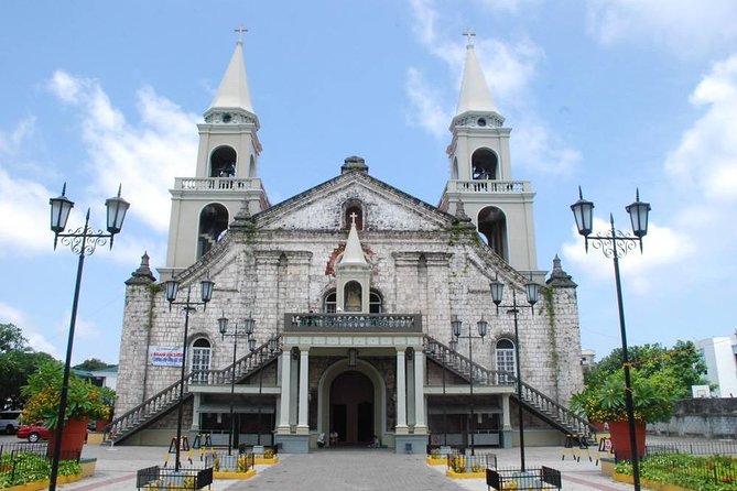 Iloilo City Tour (Garin Farm, Molo Mansion/Church, Vanishing Mansion) - Netong’s La Paz batchoy and the taste of Iloilo