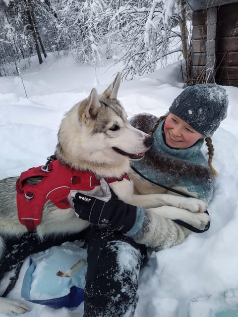IVALO: Experience Farm Visit | small group - A warm pause at the fire