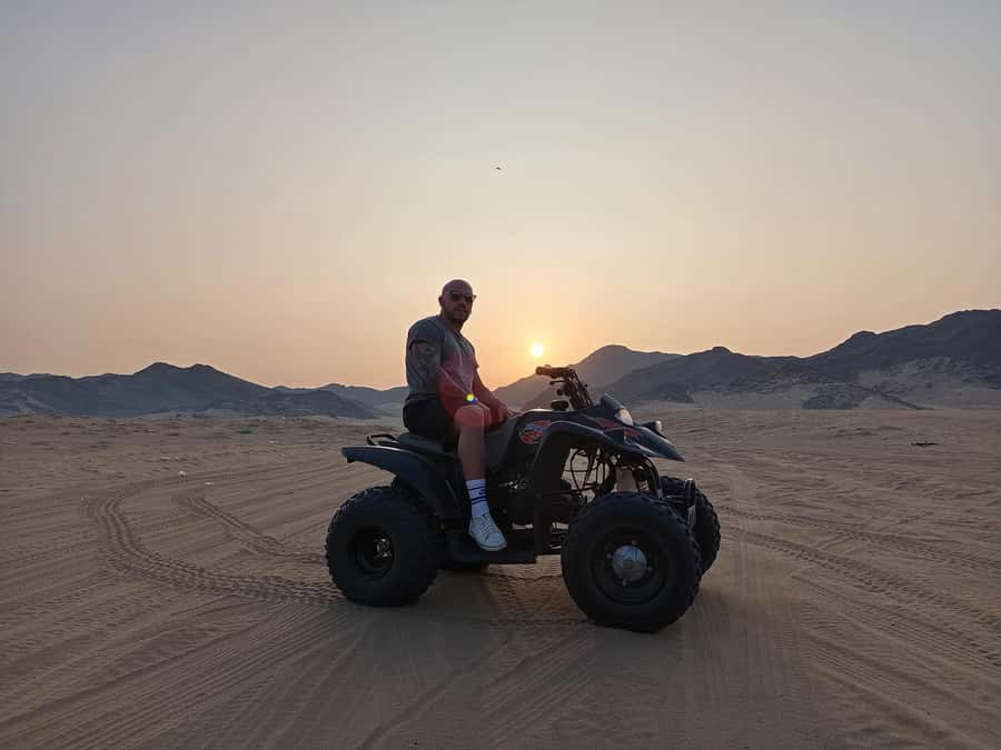 Jeddah Desert Safari: Quad Biking, Camel Farm & Sunset Views - One hour of quad biking across the dunes
