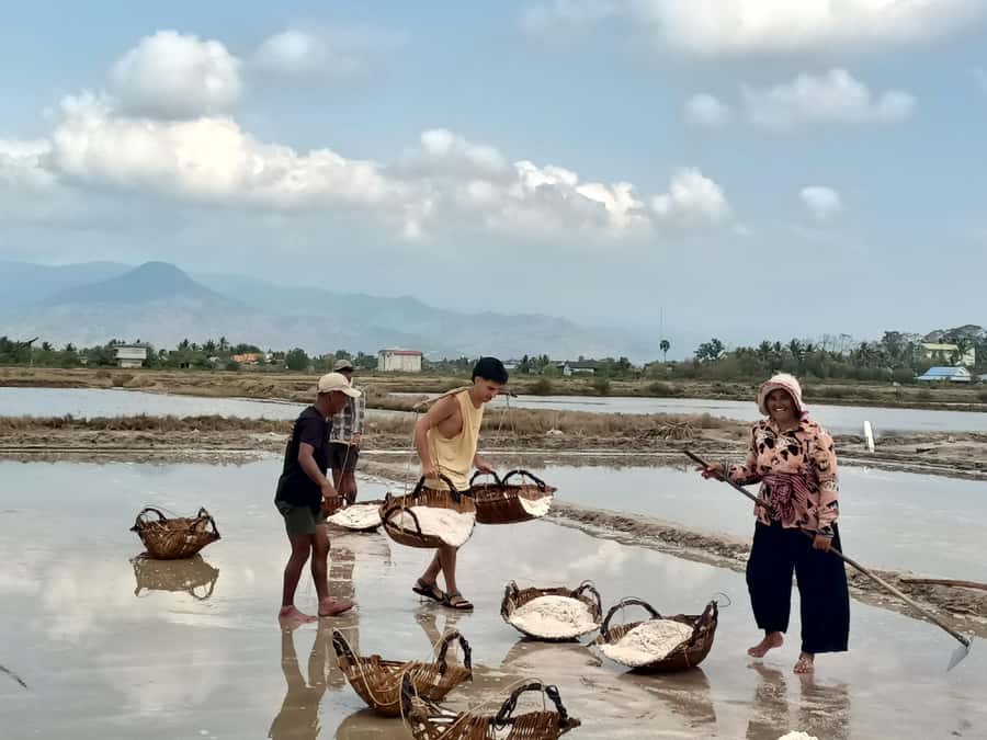 Kampot Countryside include Pepper farm, Salt field & Lake - Should you book it?