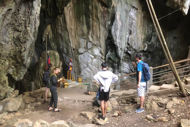 Kampot Countryside Tour - Pepper Farm, Salt Lake, Caves, and more - Phnom Chhngok Cave Temple and the climb underground