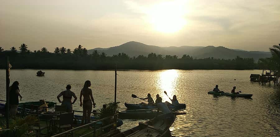Kampot's Countryside & Kayak Tour, Pepper Farm include Lunch - Salt fields, rice fields, and working villages
