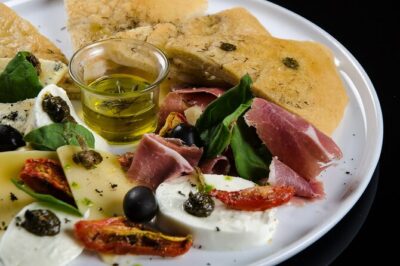 Kleanthi Olive Farm: Guided Tour with Local Delicacies Tasting