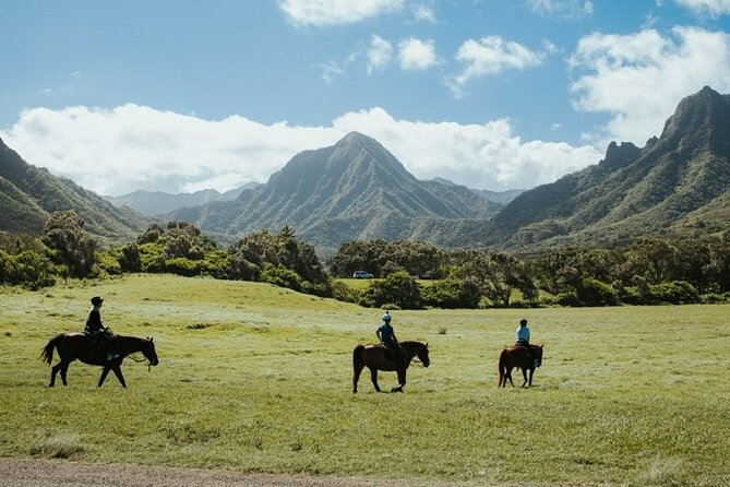 Kualoa Ranch - Horseback Walking Tour - Riding through Kualoa’s famous movie valley