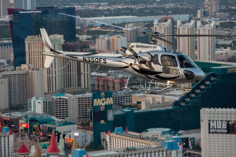 Las Vegas: Grand Canyon Helicopter Western Ranch Adventure - From Las Vegas hotels to the VIP heliport