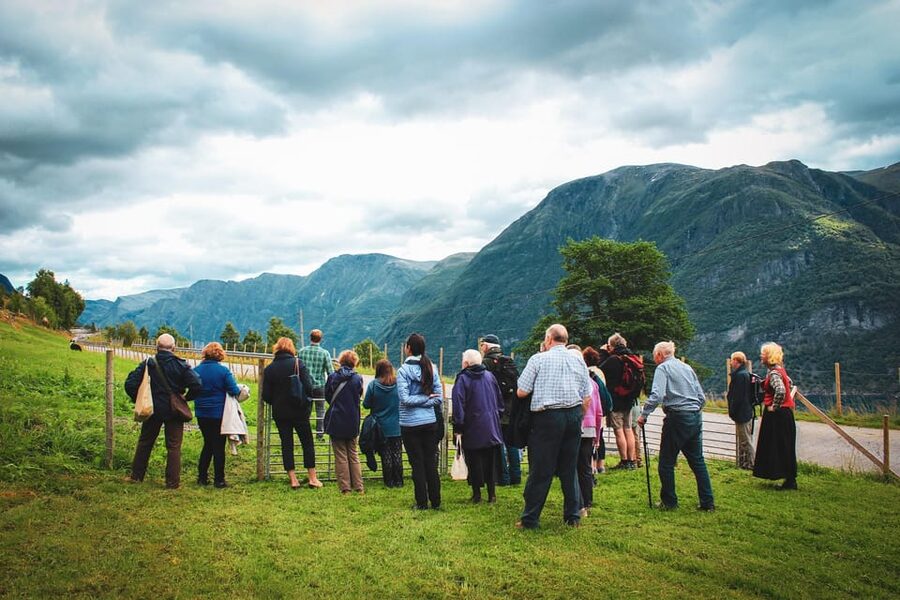 Ljøen, Hellesylt: Ljøen Farm Tour - How the one-hour schedule feels