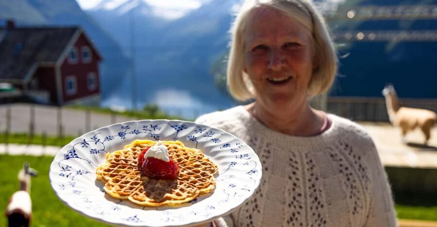 Ljøen, Hellesylt: Ljøen Farm Tour - Should you book the Ljøen Farm Tour?