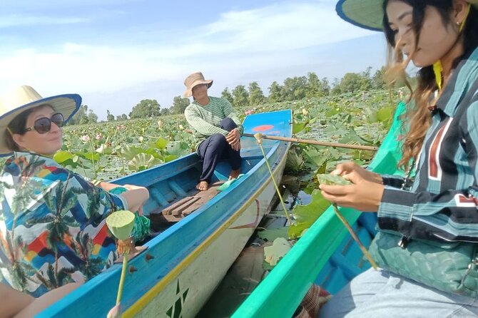 Lotus Silk Farm: Discover Learn and Experiment the Lotus Flower - Who will enjoy this morning most