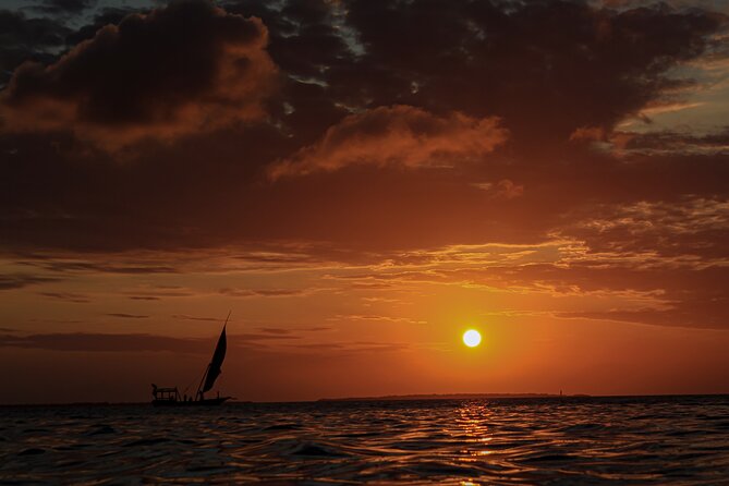 Luxury NAKUPENDA SANDBANK and SPICE FARM TOUR ( Lunch included ) - Booking, cancellations, and practical planning