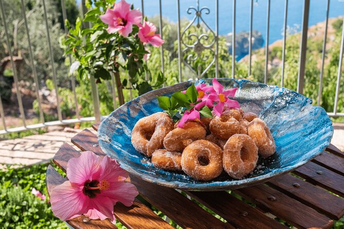 Marì Cooking Class in a Family Farm with Amalfi Coast view - Why the small group matters
