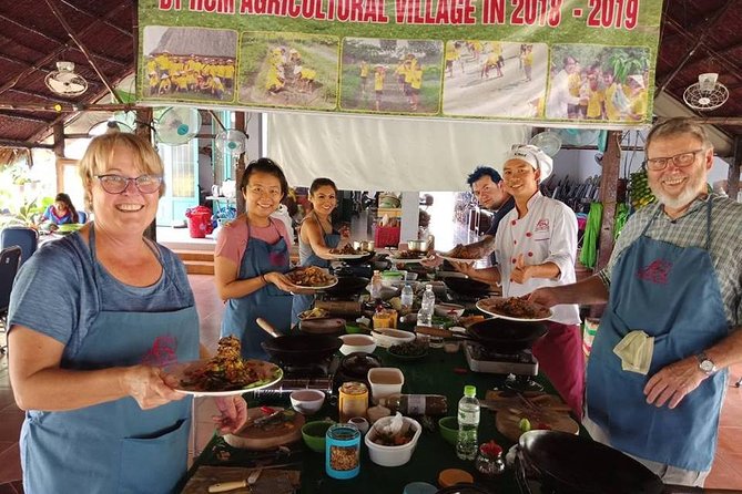 Market to Farm to Table Cooking Class in saigon - A 7:30 a.m. start at the wet market