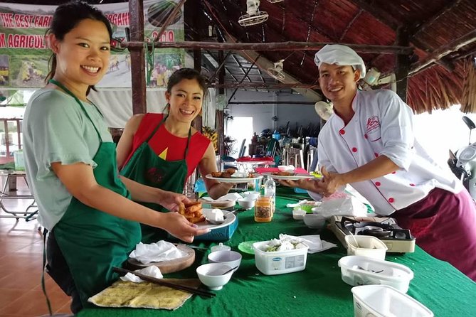 Market to Farm to Table Cooking Class in saigon - Four dishes, with you doing the work