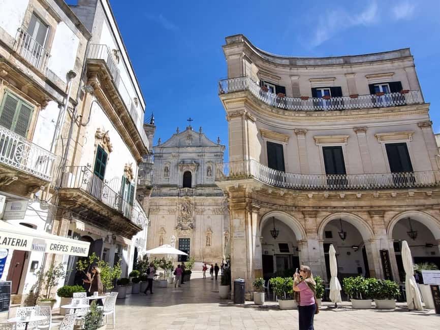 Martina Franca: E-bike farm tour & cheese tasting - A 30-minute stop at the cow dairy