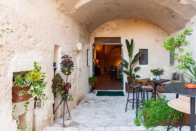 Matera: Pasta Cooking Class Old Farmer Style in a Sassi Cellar - Why the hosts matter so much