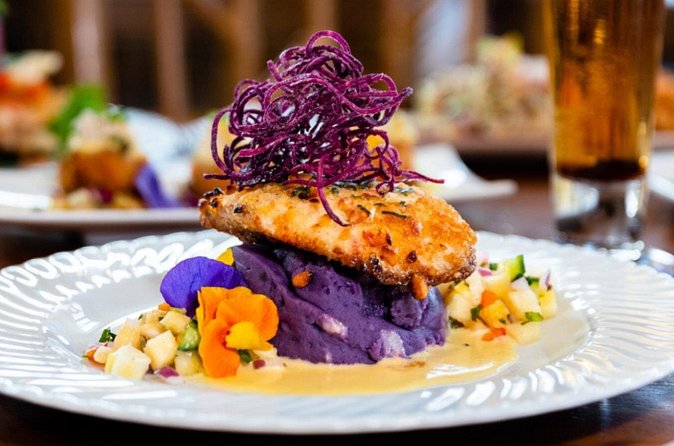 Maui Pineapple Tour: Farm and Feast Experience - Dinner at Haliimaile General Store