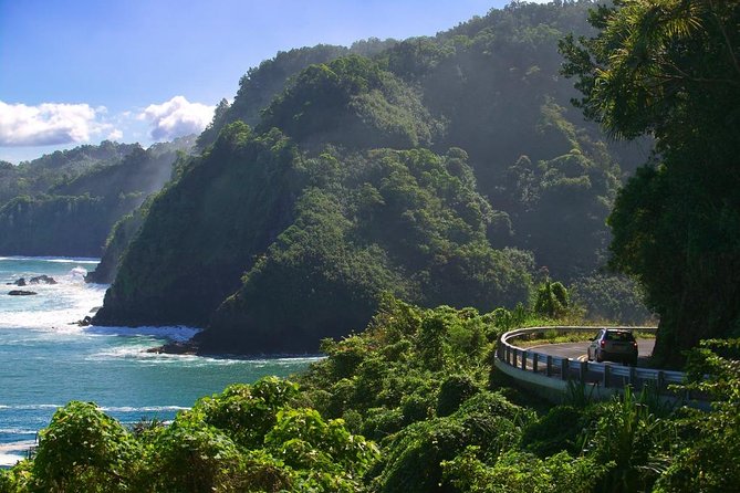 Maui: Road to Hana Adventure with Farm to Table Lunch - Hana Farms turns lunch into a destination