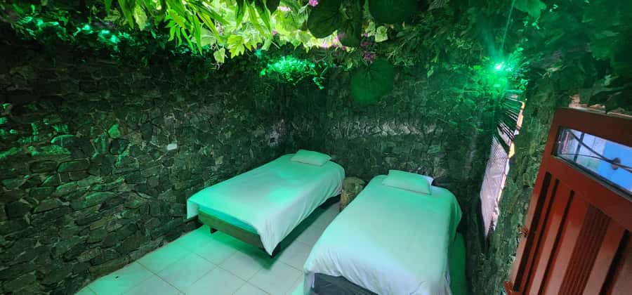 Medellin: Coffee Farm Tour & Spa with Overnight Glamping - Coffee as massage, scrub, and steam