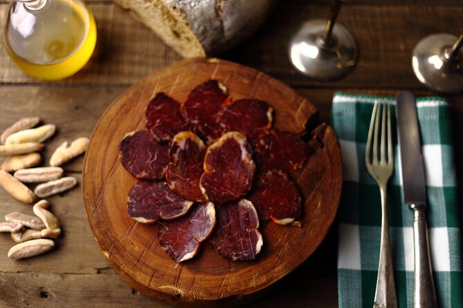 Organic Iberian Ham, farm visit and premium tasting! - Walking the Sierra del Tablón pasture