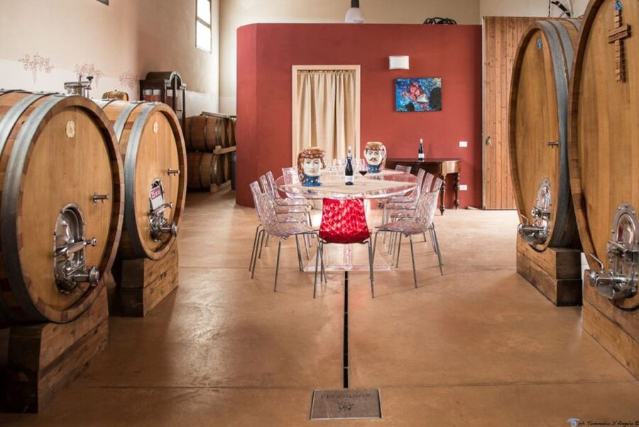Partinico: Pizza-Making Class on an Organic Farm with Wine - Seeing how wheat becomes flour