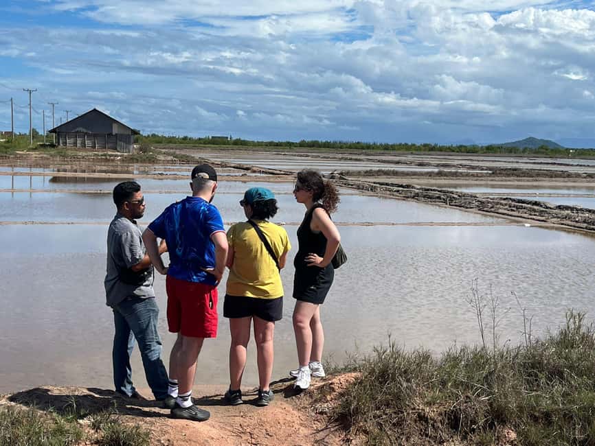 Pepper farm guided tour, Kep/Crab Market, salt & secret lake - Kep town and the Crab Market