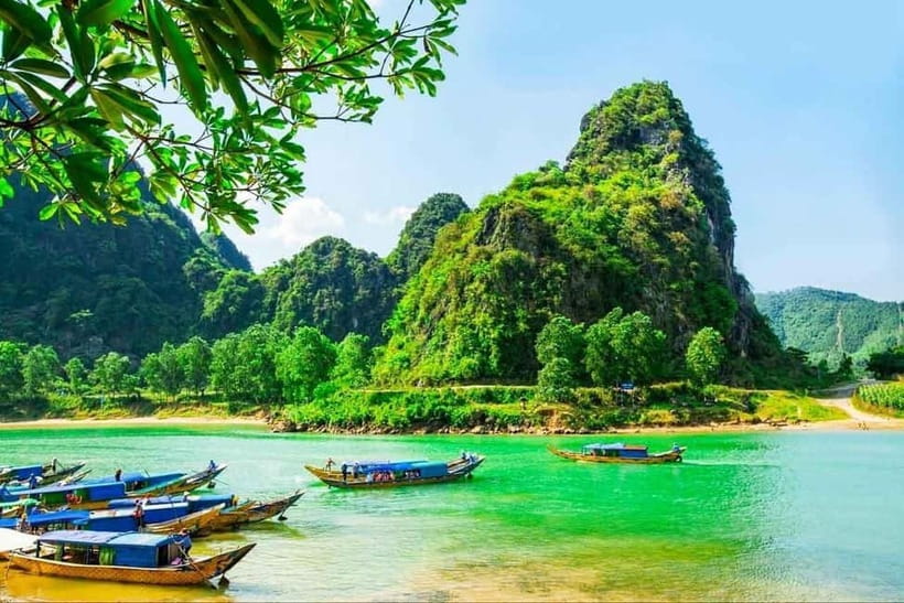 Phong Nha - Paradise Cave & Dark Cave or Duck Farm in needed - Starting early from Dong Hoi or Phong Nha