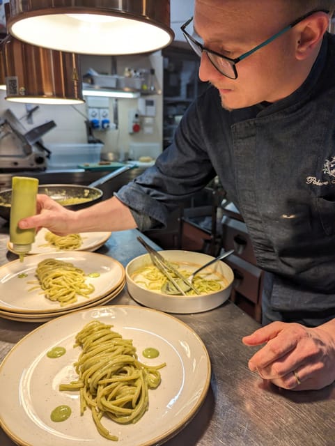 Pienza: Typical Gourmet Lunch at Ancient Tuscan Farmhouse - Who should book this farmhouse lunch?