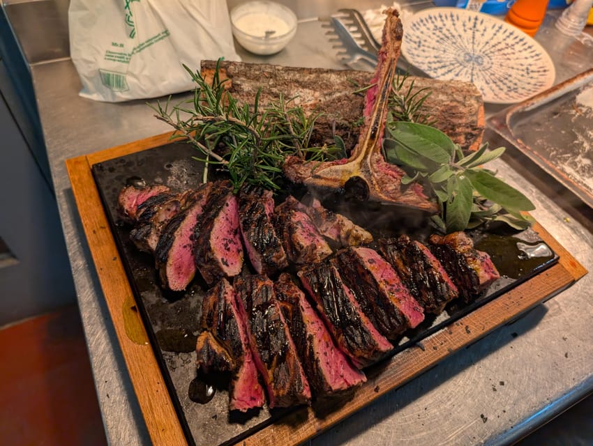 Pienza: Typical Gourmet Lunch at Ancient Tuscan Farmhouse - What to do before and after lunch