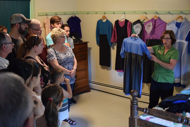 Premium Amish Country Tour including Amish Farm and House - What the guides add to the experience