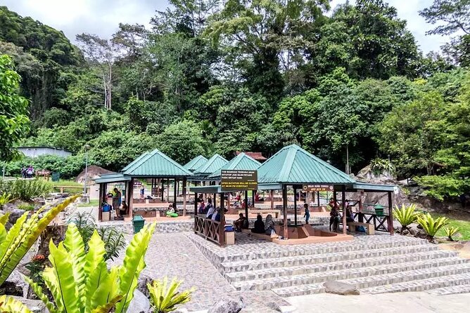 Private Desa Dairy Farm, Kinabalu National Park, Hot Spring & Canopy Walk Tour - Bombon Kg. Marakau and the village river fish spa
