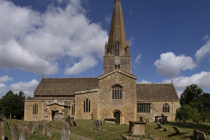 Private Downton Abbey Tour, including Bampton, Cogges Farm, and Highclere - Which Downton fan will enjoy this most