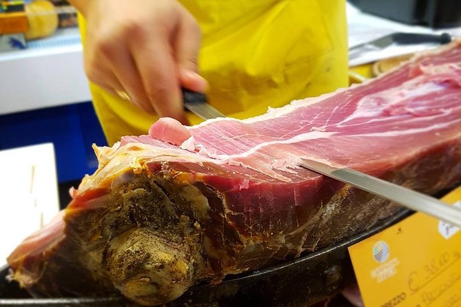 Private Farmer's Market Tour & Tasting in Rome - From Circus Maximus to the market stalls