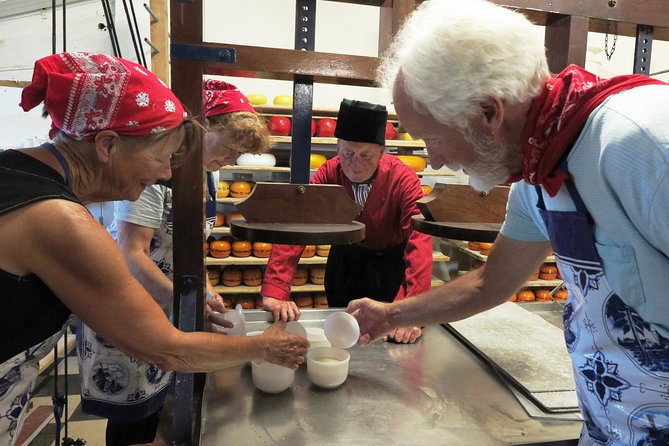 Private Farmhouse Cheesemaking Workshop - Leaving Amsterdam for a cheese farm in Katwoude
