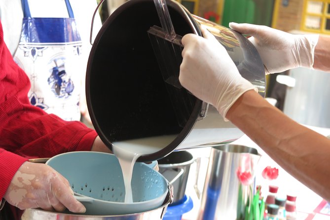 Private Farmhouse Cheesemaking Workshop - How the timing affects the value