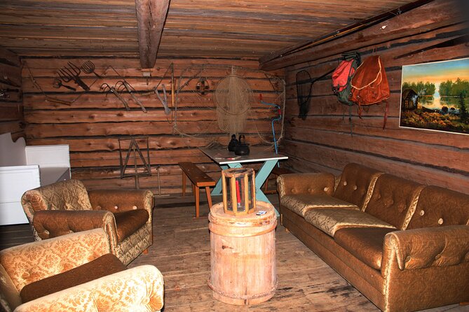 Private Guided Tour in Kujala Ranch with 3 Course Meal - The journey from Rovaniemi Airport to the ranch